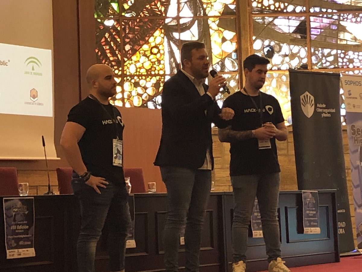 Miguel_Arroyo76's tweet image. @Hack_en_ presentes en el #SHS2k23 con su charla “Ciberseguridad: de dentro hacia fuera”.
