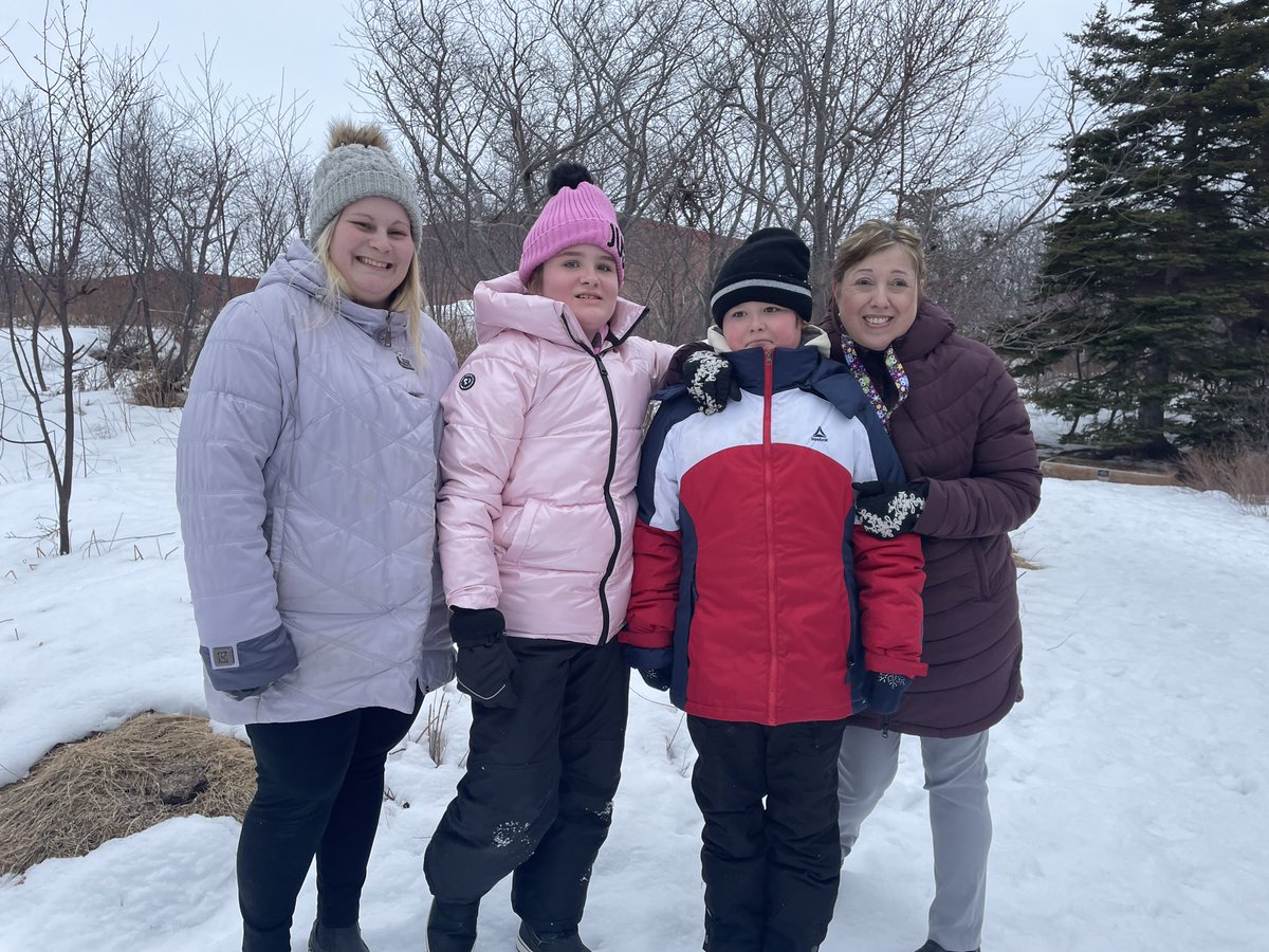 HaywardDeanne's tweet photo. Grade 4’s had snow much fun during #DartOutdoors @schoolsportsnl @PersalvicE https://t.co/DL9MJBIqRC
