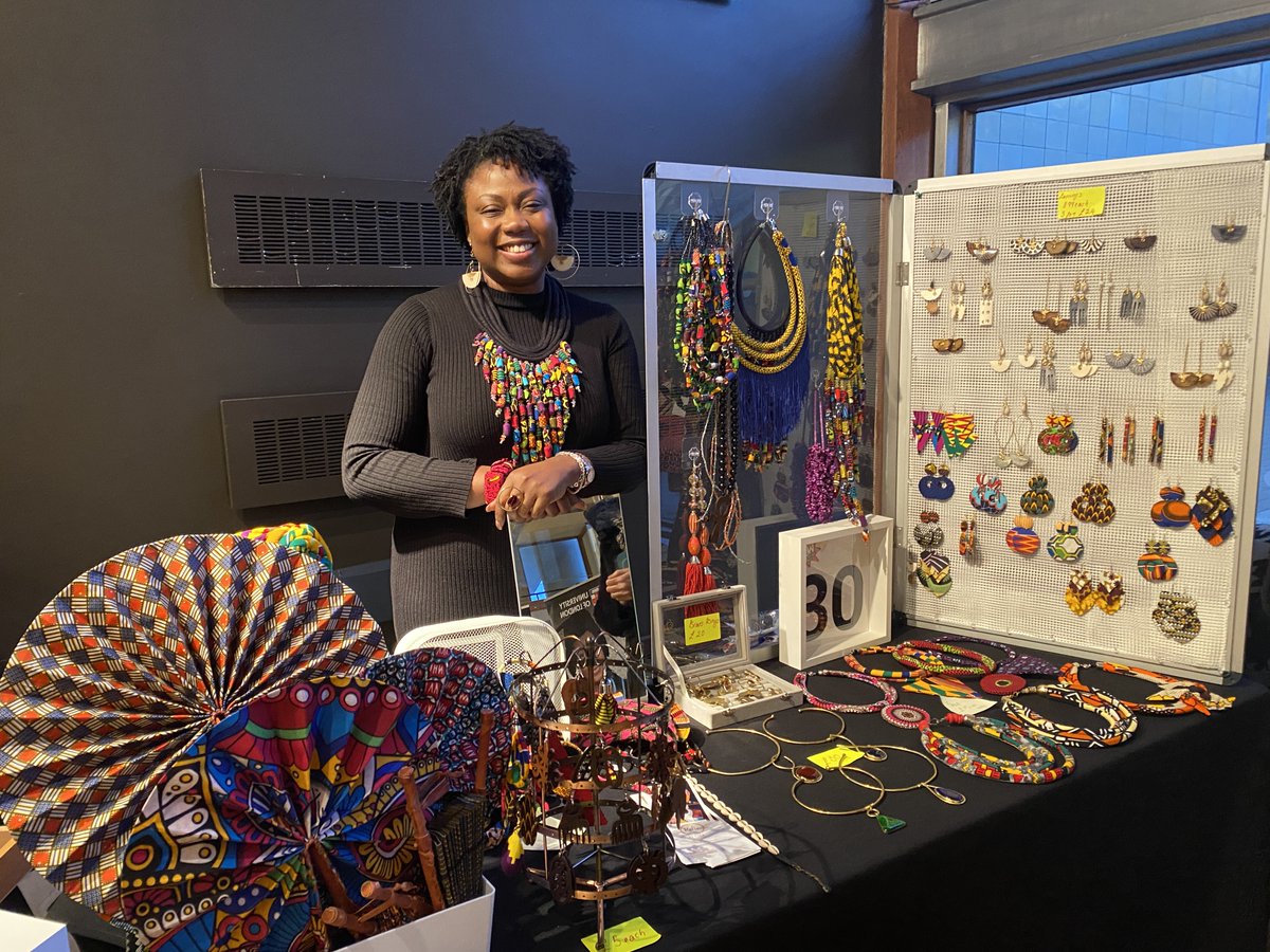 JanetsList tweet media