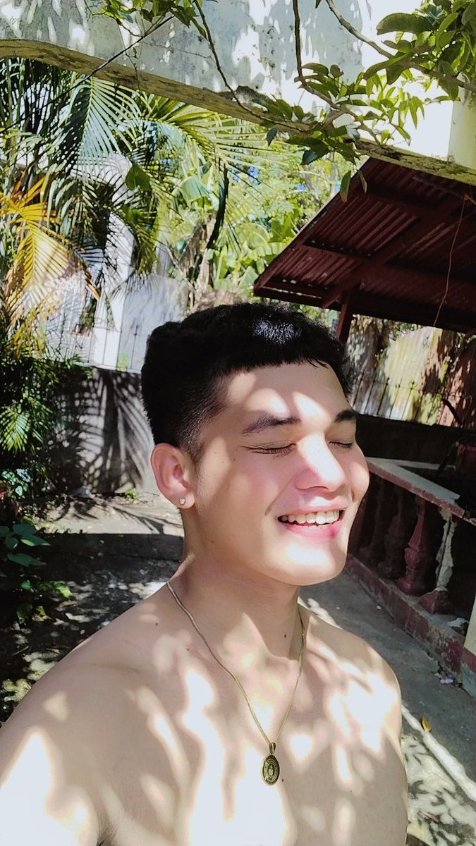 FernandezDiniel's tweet photo. 👉🏻🥴👈🏻 https://t.co/MhGXyC0MC3