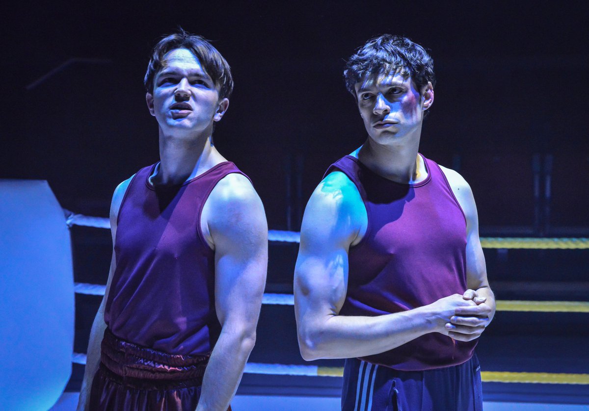 BelgradeTheatre's tweet photo. Happy St Patrick's day! 🍀

Today we join the wonderful Irish community across Coventry &amp; beyond to celebrate the glistening emerald isle. 🍻

Here's a throwback to the critically acclaimed Fighting Irish by Jamie McGough which was nearly a whole year ago! 🇮🇪 #StPatricksDay2023 https://t.co/TBomA4JkoL