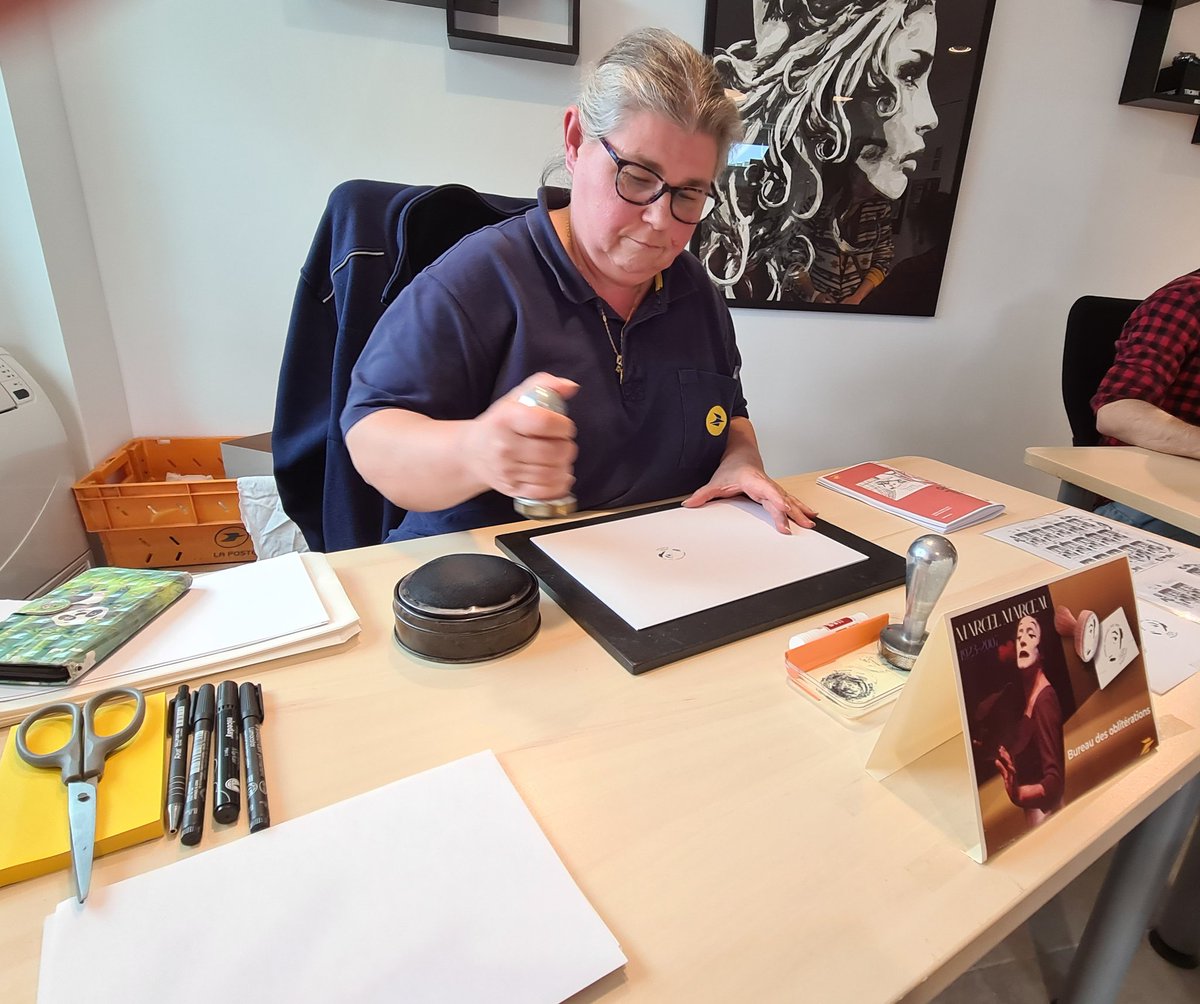 La Poste Groupe NA tweet media