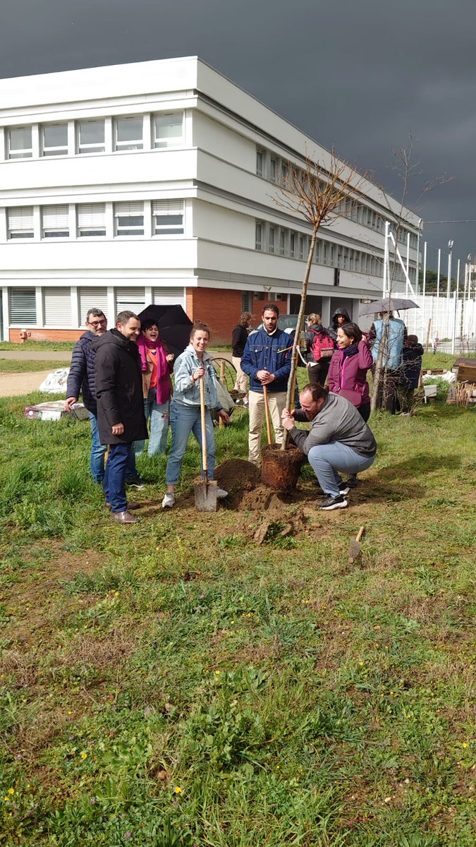 eddlyceesbakerhalimi 🌍♻️🌳🐝🍓🍎🍅🐓 tweet media