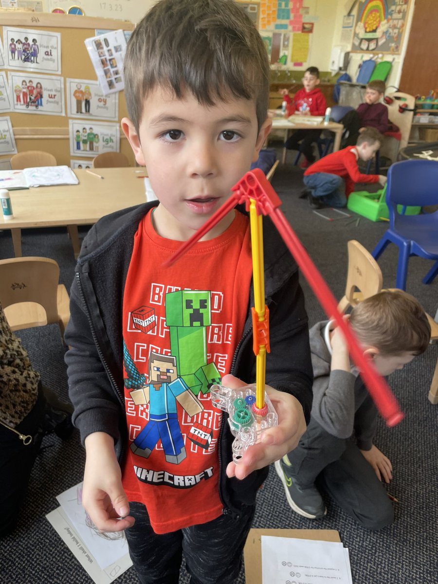 crosshill_ps's tweet photo. We are enjoying our STEM building challenge today! This morning we are using k’nex to make bridges, towers, ships, skyscrapers and eco houses. Some of the children’s designers even have a working motor! #crosshillclass1 @STEMLearningUK #sacstem https://t.co/4fvFVXDYCM