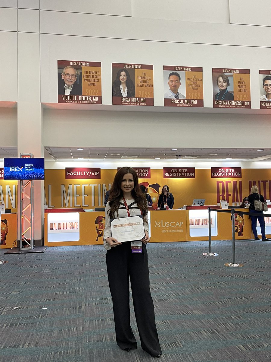 erisadoc's tweet photo. Memories from @TheUSCAP Annual Meeting
Very honored and grateful for The Florabel G. Mullick Award! #pathology #USCAP2022 https://t.co/4nieNDA0A8