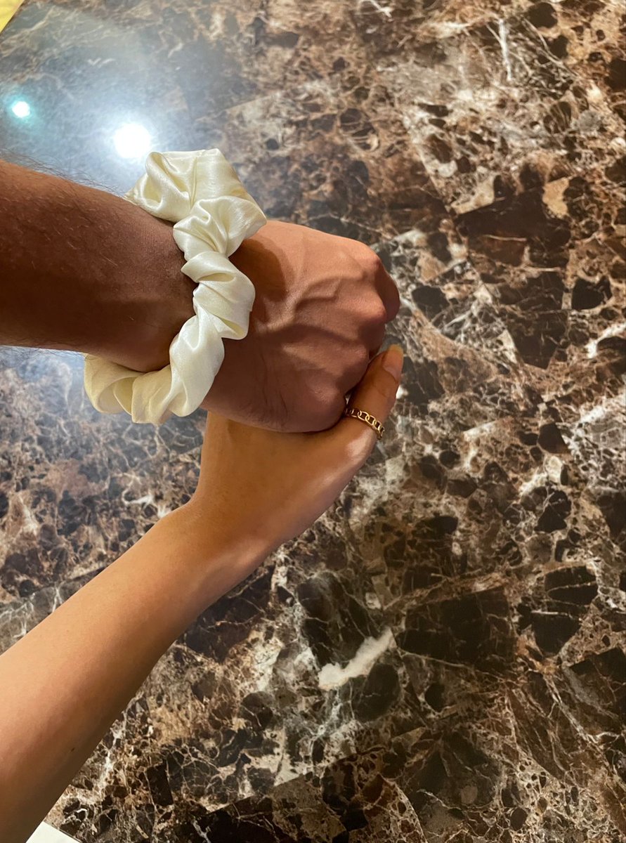 Tinder_India's tweet photo. small role but huge impact 😳 https://t.co/qQMRGhm3KX