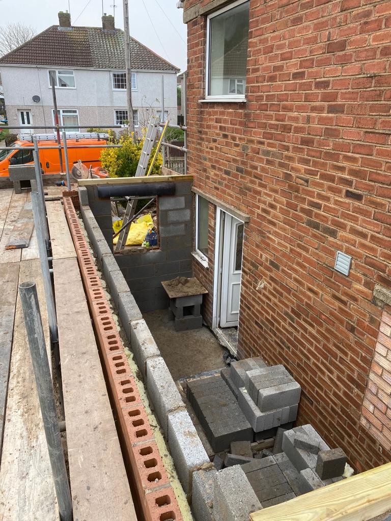 EstatesLmh's tweet photo. A Time lapse on a job we have completed 😍

Our customer contacted us wanted us to complete an extension to their utility and some work to their kitchen. 

The kitchen pics will be coming soon ⌛️

📌 Sutton-in-Ashfield 

#Builders 
#extension https://t.co/oq8bisqWKV