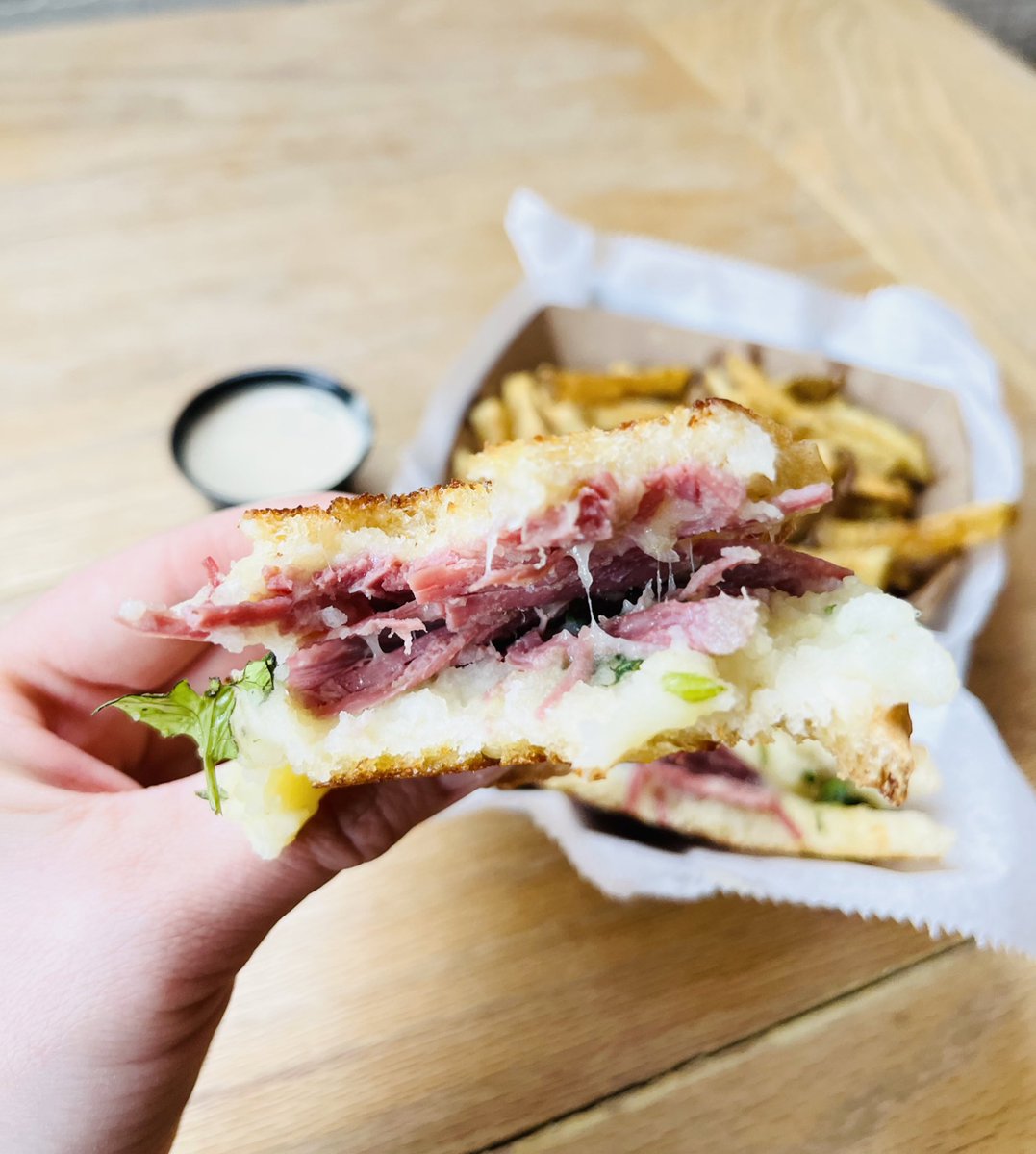 O'Cheeze® tweet media