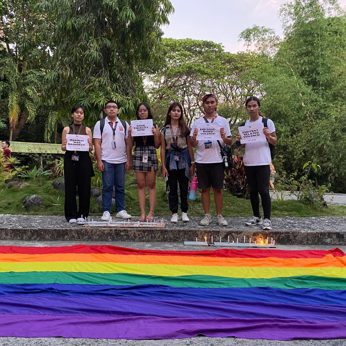 UPSakdag's tweet photo. UP Sakdag joined the UP Lipad Candle Lighting Ceremony to echo the calls for more safe and inclusive spaces in our communities and to end all forms violence and discrimination.
#OrganisadorNgBayan
#UPVPride2023
#BekLABAN
#PrideInProtest
#SOGIEEqualityNow https://t.co/C5IY4HW0wC