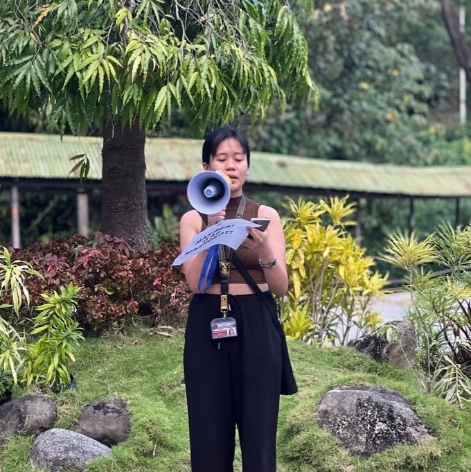 UPSakdag's tweet photo. UP Sakdag joined the UP Lipad Candle Lighting Ceremony to echo the calls for more safe and inclusive spaces in our communities and to end all forms violence and discrimination.
#OrganisadorNgBayan
#UPVPride2023
#BekLABAN
#PrideInProtest
#SOGIEEqualityNow https://t.co/C5IY4HW0wC