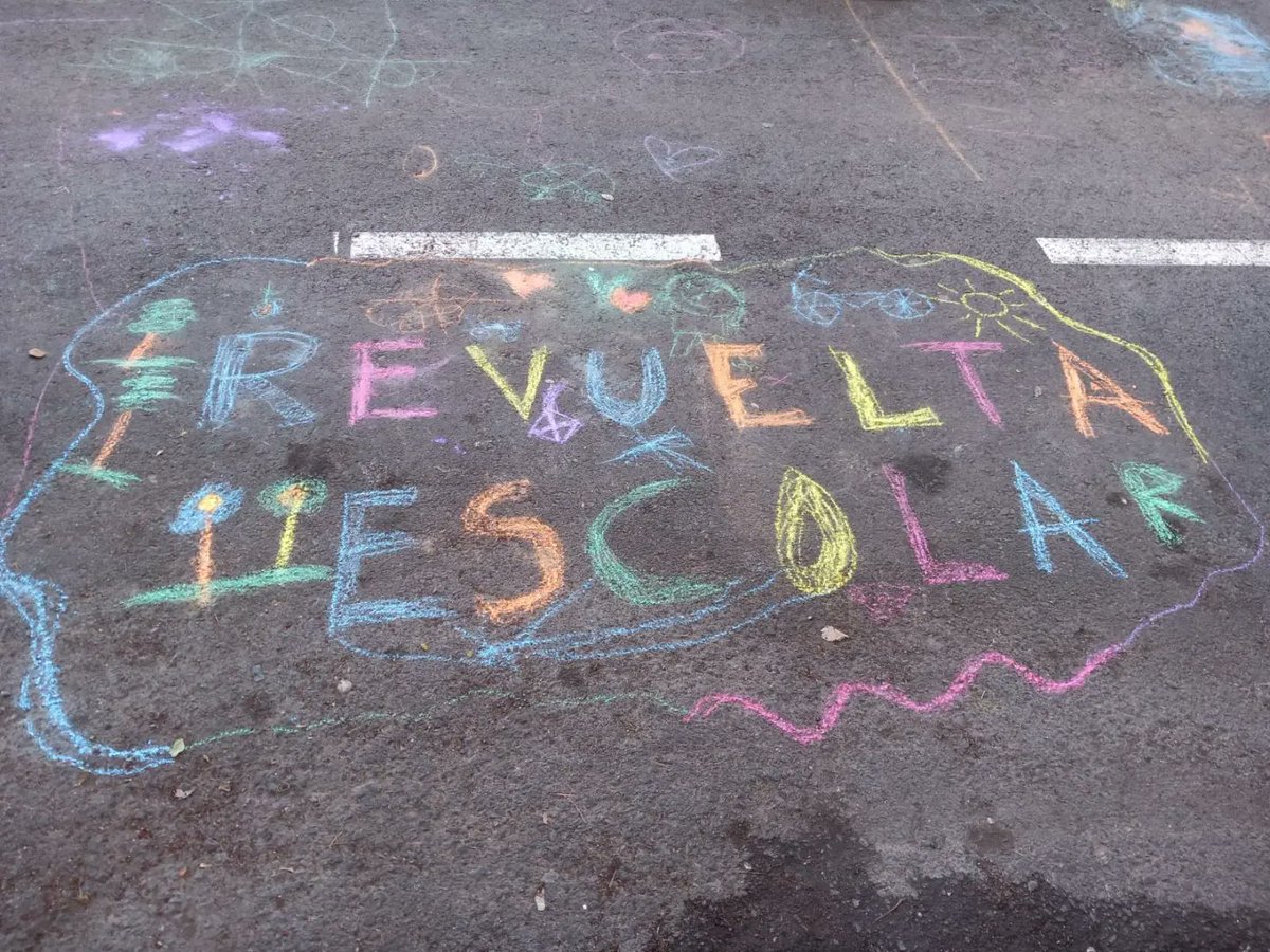 <a href="/CristianBilba12/">CristianBilbao</a> Están organizadas!!!! Mil ojos.
<a href="/MXCLourdes/">Madres por el Clima Colegio Lourdes</a>