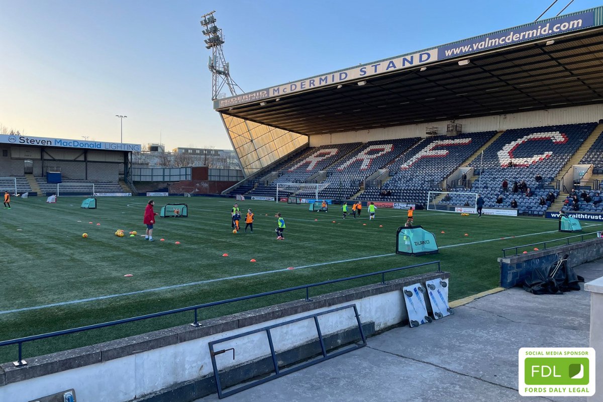 RaithRovers's tweet photo. Following their fantastic #IWD2023 training session, we’re excited to welcome the girls from @RaithRoversCF back to Stark’s Park tomorrow 💙 

We can’t wait to see the silky skills on show as the teams play in small-sided games at half-time 😄

#ImARover 🤝 #EmbraceEquity https://t.co/qfUSoALXsH