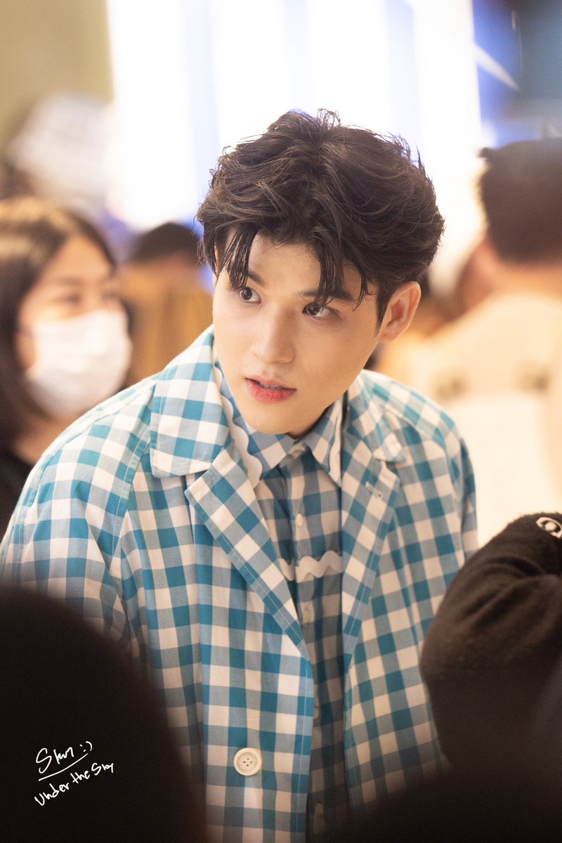 UndertheskySky's tweet photo. หล่อบาดใจ!!!!!!!! เธอ หล่อ บาด ใจจจจจจ

@skywongraveee

 #PradaTropico #skywongravee https://t.co/Vp0cgCdkXC