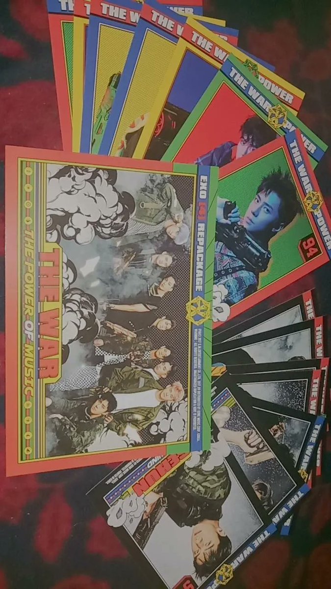 lorssss022's tweet photo. hello ate @lyyexol sorry ngayon lang ako nakapag-unbox. thank u again for another album.  lab lab mo talaga ako. sana all no kore sa power at khino ni chen. kiligmuch po. 🤍

more chickahan sa atin. 👀

thank u din @Peridots_ safe na nakarating sa bahay. 🤍 #LyyProofs #LyyGives https://t.co/UODmYiFnve