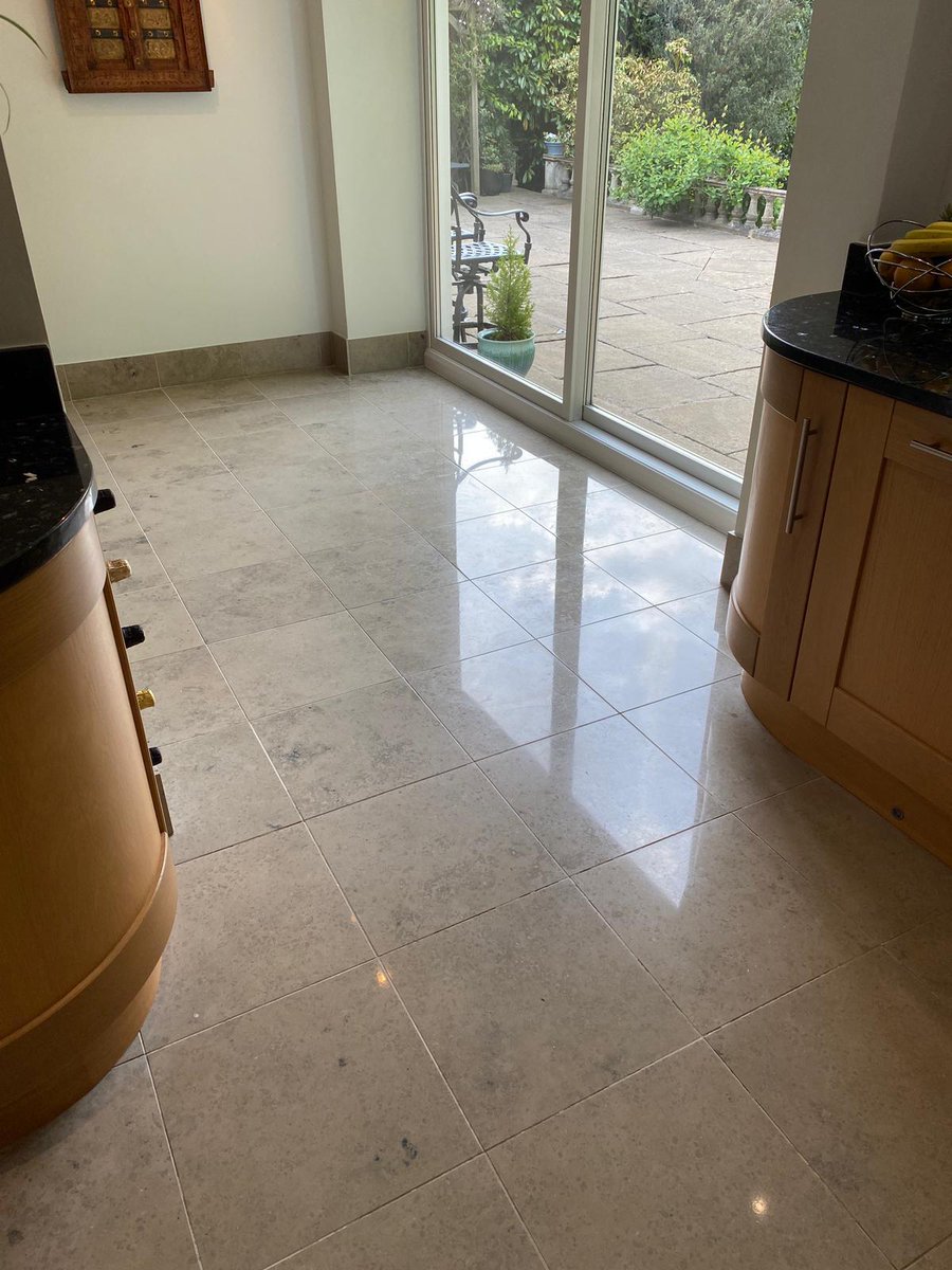 athenastonecare's tweet photo. Many clients opt to have an annual maintenance clean for their stone.
#naturalstone #marble #renovation #restoration #limestone #kitchendesign #kitcheninspo #kitchensofinsta #interiordesign #luxuryproperty #luxurylifestyle #homehacks #cleaningtips #bespokedesign https://t.co/fKk7HYvYHv