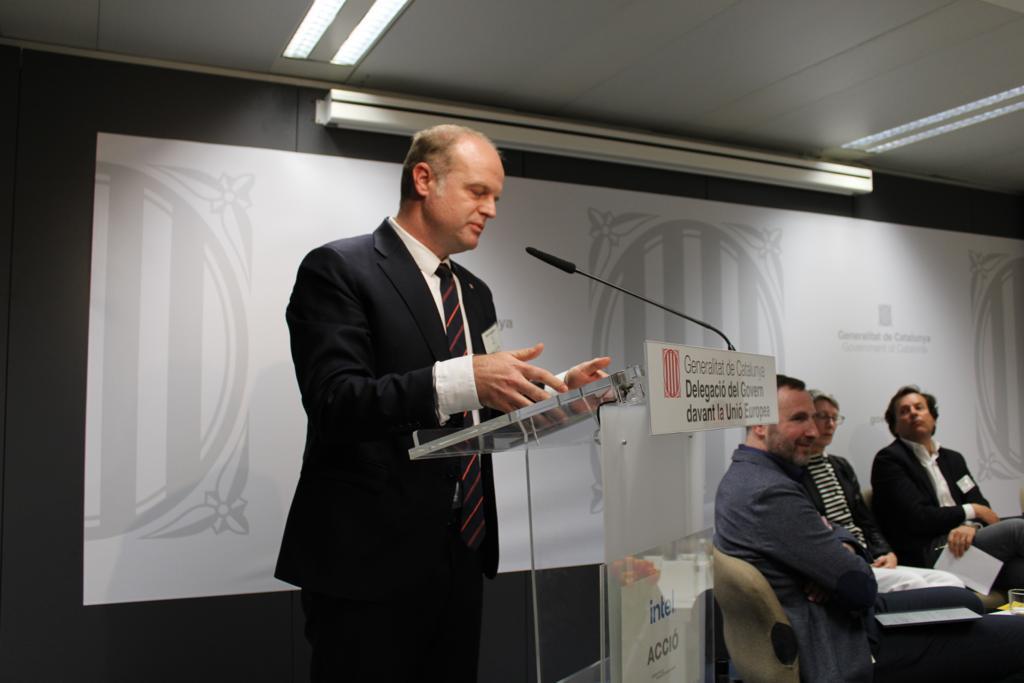 ✅ Catalonia presented in Brussels its strategy for leading the design of semiconductors in southern Europe

We organized a round table on investment opportunities in the semiconductor sector with the participation of <a href="/Intel/">Intel</a>, <a href="/Ideaded/">Ideaded</a>, and <a href="/BSC/">Kuro🌙</a> 👇

catalonia.com/es/-/catalonia…