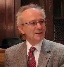 cafepedagogique's tweet photo. « Rien ne condamne un système éducatif à être bureaucratique, normatif et rigide comme le nôtre » (Alain Bouvier) https://t.co/CpXDll4MJB https://t.co/UxZrlmJbcE