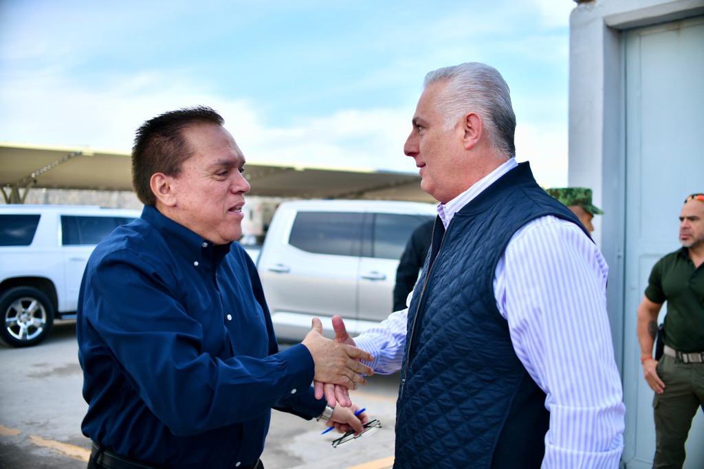 RomanCepeda's tweet photo. Reunión de seguridad con la presencia del Fiscal General del Estado de Coahuila, Dr. Gerardo Márquez Guevara, con quien trabajamos en conjunto dando seguimiento a las acciones de prevención y combate al delito para beneficio de la paz y tranquilidad de las familias torreonenses. https://t.co/1wvSIyv3RH
