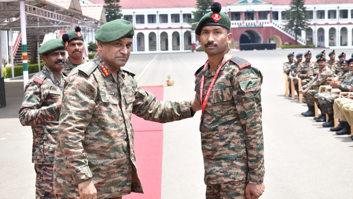 Southern Command INDIAN ARMY (@IaSouthern) on Twitter photo 2023-03-17 17:05:56 Lt Gen A Arun, GOC, #DakshinBharatArea visited #Wellington, #TamilNadu. He interacted with #Agniveers & encouraged all to imbibe good military values. He also appreciated Madras Regimental Centre & units of Station for their continued good work #OnPathToTransformation Lt Gen A Arun, GOC, #DakshinBharatArea visited #Wellington, #TamilNadu. He interacted with #Agniveers & encouraged all to imbibe good military values. He also appreciated Madras Regimental Centre & units of Station for their continued good work #OnPathToTransformation