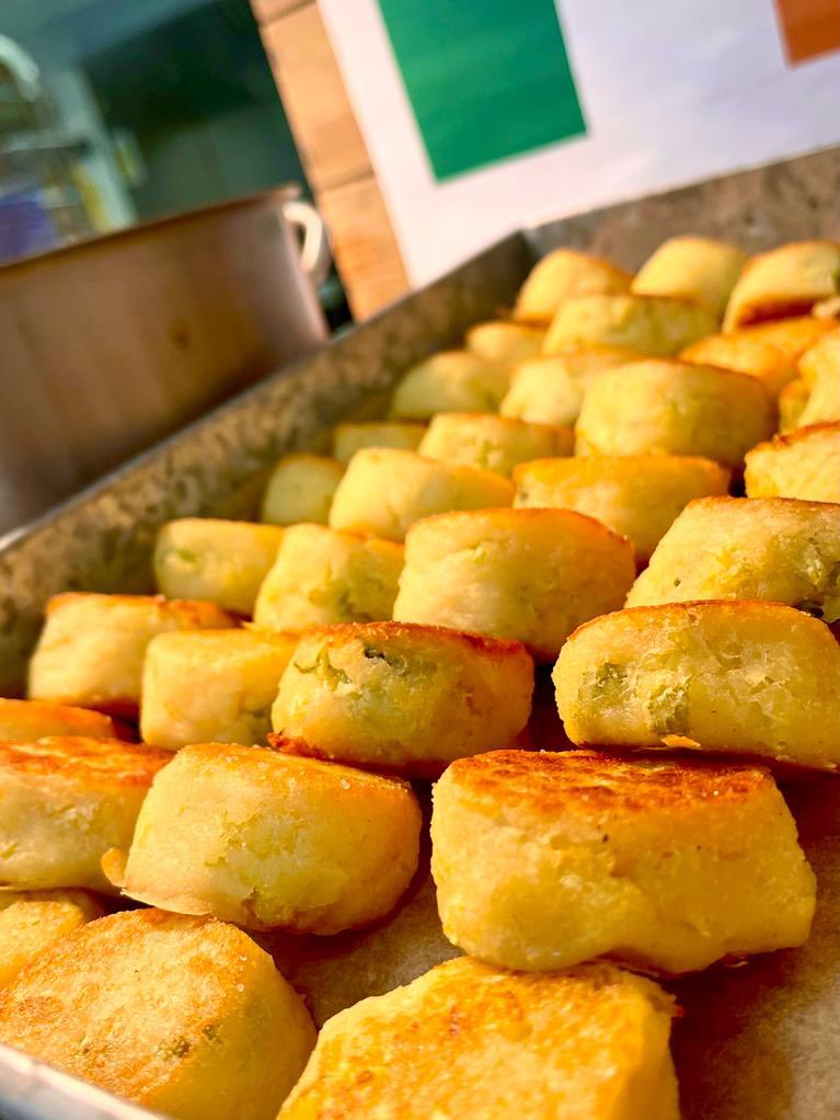 HolroydHoweLadyBarn tweet media