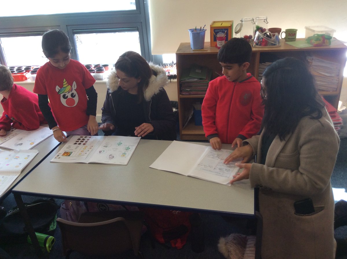 gfprimarycov's tweet photo. It was lovely to welcome more parents into school today to talk to their children about what they have been doing in Science week. Thank you so much for coming in to support your children with their learning. #GFScience https://t.co/QXdyyLYQfL