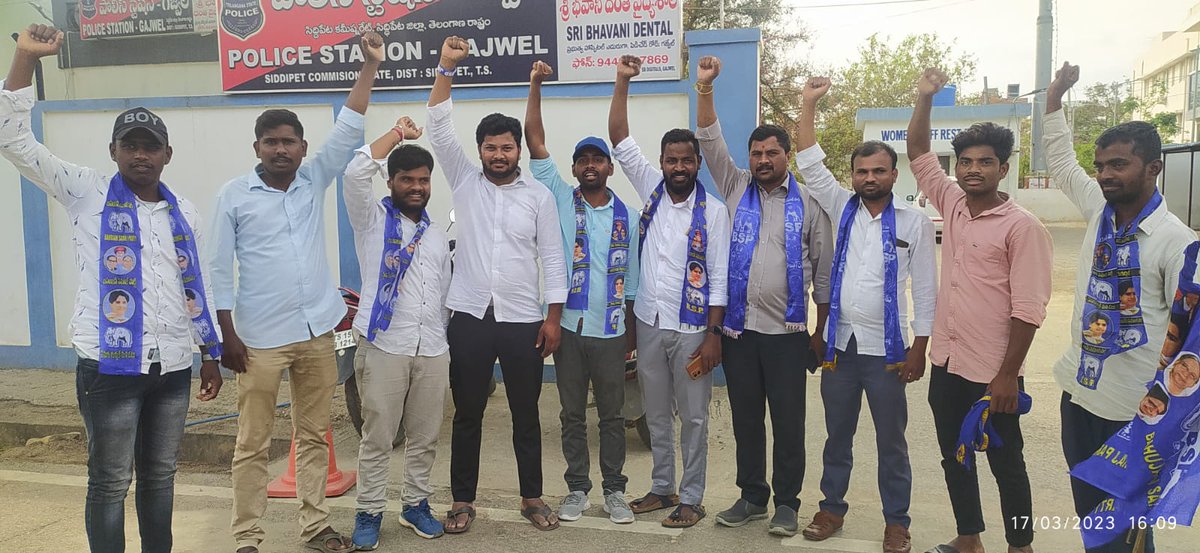 Bsp4G's tweet photo. @Naresh63616939 @RSPraveenSwaero @BITCELL_BSP @BSPTelangaana @KTRBRS @FKarnakar @Mayawati @vamshi_icon_ @Gudoorikarunak1 @DalitTime @V6News #RSP4UnemployedYouth
#BSP4UnemplyedYouth
#BSP4Transparency
#RSP4Transparency
#CancelGroup1
#CancelTSPSC
#RSPHungerStrike
#TSPSCLeaks
#KCRFailedTelangana https://t.co/f2mwhFN7zq