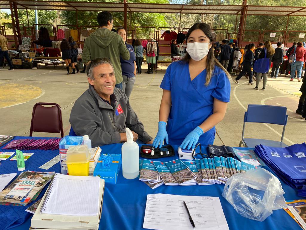 hosp_melipilla's tweet photo. 📢 Esta mañana estuvimos en una nueva jornada de #GobiernoEnTerreno en el Colegio Claudio Arrau de la localidad de #Codigua 🙌
Agradecemos la invitación de la @DPPMelipilla y esperamos seguir participando en estas instancias territoriales 💪 #TuHospitalMásCerca https://t.co/dO8B6Ac85M