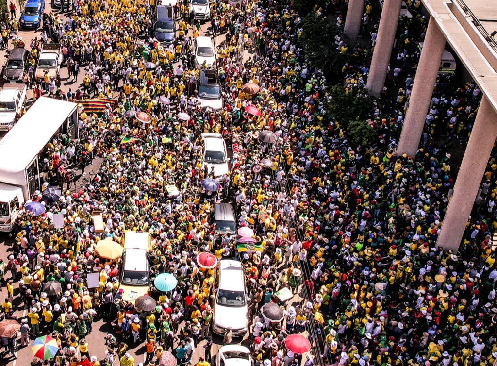 MbalulaFikile's tweet photo. The DA in Tshwane over the past 7 years has focused on producing scandals and paid scant regard to service delivery outcomes. This is the reason the ANC, its alliance partners and civil society lead the #BuyaTshwane people's march.
#ThePeoplesMarch https://t.co/JEdFBuH6tK