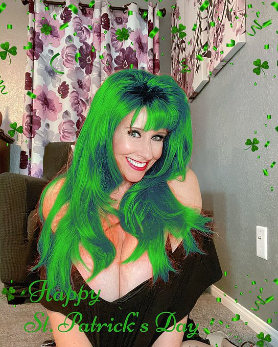 Happy St.Patrick&rsquo;s Day! 💚☘️🍀💋      https://t.co/kWTLXmPrWI https://t.co/XAYcKMunWd<a href="/tag/sexy"class="tags"><span>#sexy</span></a><a href="/tag/stockings"class="tags"><span>#stockings</span></a><a href="/tag/corset"class="tags"><span>#corset</span></a><a href="/tag/thighhighs"class="tags"><span>#thighhighs</span></a><a href="/tag/longlegs"class="tags"><span>#longlegs</span></a>