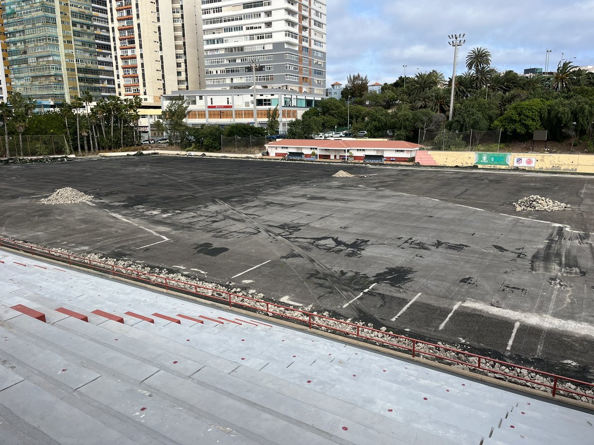 ADHuracán tweet media