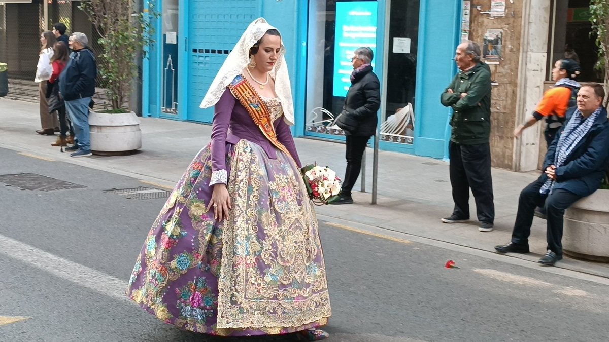 Wertyalord1's tweet photo. Ofrena floral a la Mare de Déu dels Desemparats. #Falles23 #Fallas2023 #FallesAPunt 
@_Gafas_y_reloj_ @Albert_GdC @iaiavegana @Seito_Petit @LoSedi1312 https://t.co/cW62DICaYw