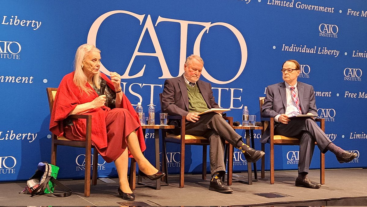 Right now at @CatoInstitute

Hayek: A life, 1899-1950.

Presented by @DeirdreMcClosk, Bruce Caldwell and @David_Boaz.

#CatoEvents