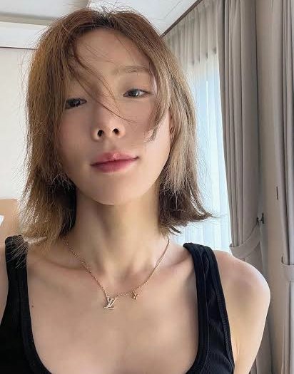 justmeuft's tweet photo. Are u seriously gonna come at the  taeyeon and the tiffany young visuals. 

They literally the VISUAL standard 🥹 https://t.co/Kg4VfAD4Sf
