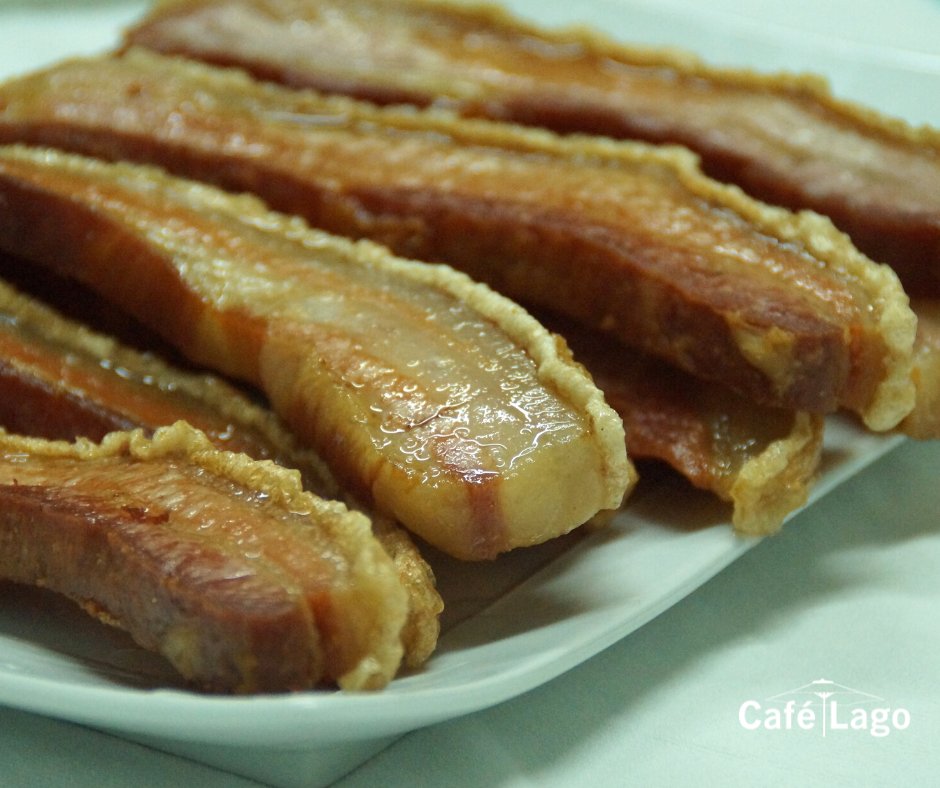 cafelagobilbao's tweet photo. ¡Alegría! 🤗
🪫 Si ya te faltan pocas fuerzas después de una intensa semana... ¡aquí tienes el #TorreznoPower! 🔋 🥓
Ven a comer un buen #torrezno y verás cómo coges energía para el fin de semana. 🤣
#torreznos #TorreznoSoria #pintxos #CascoViejo #Bilbao https://t.co/mFtoTzfL8F
