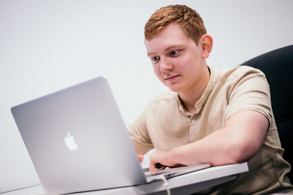 LayersStudio's tweet photo. Daniel Vickers, a member of the Layers development team, shares his advice for those seeking to secure a web developer position in a highly competitive job market.

Join us on our LinkedIn page to dive into the article 👉 by visiting the link below

https://t.co/vvFopbXQSJ https://t.co/2pMBaoyHMq