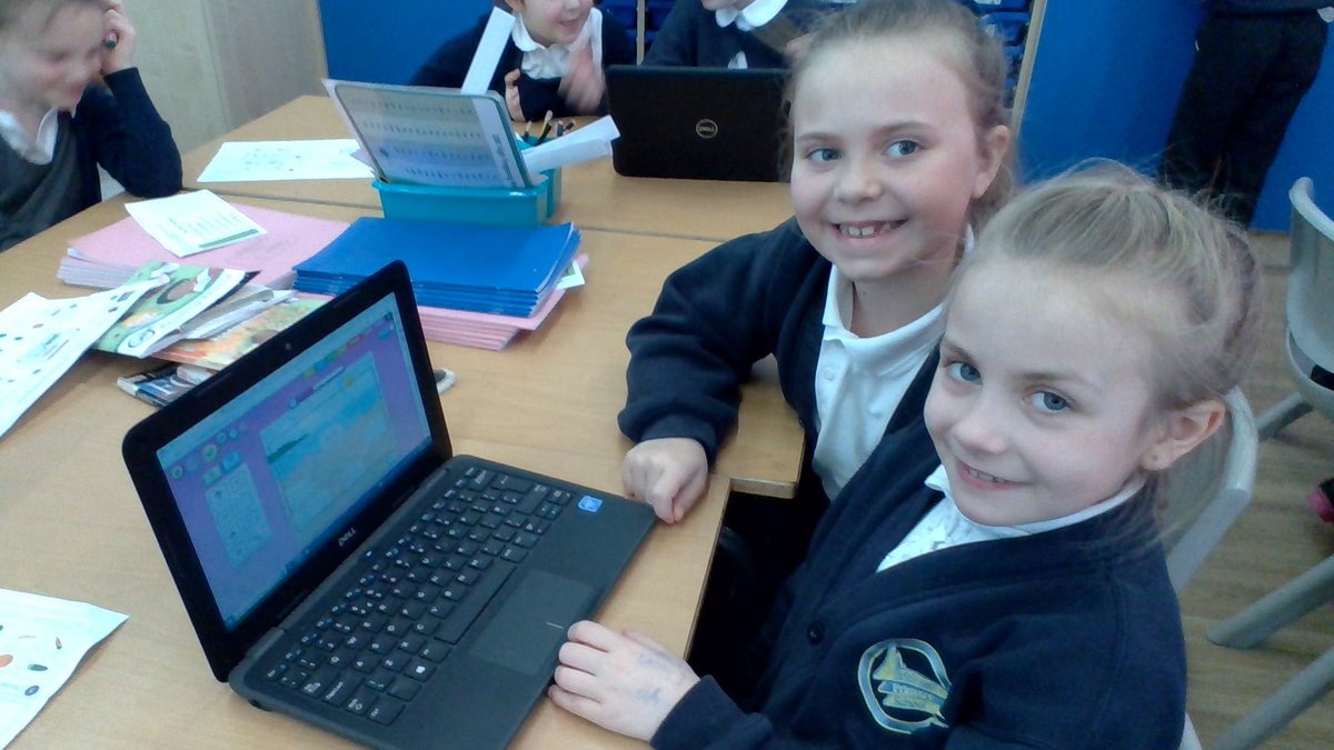 BPSHull's tweet photo. 3LG have been working hard to create their own branch databases! They have been thinking carefully about what types of questions to ask about different attributes. #BPSComputing https://t.co/Su2yTObrkU