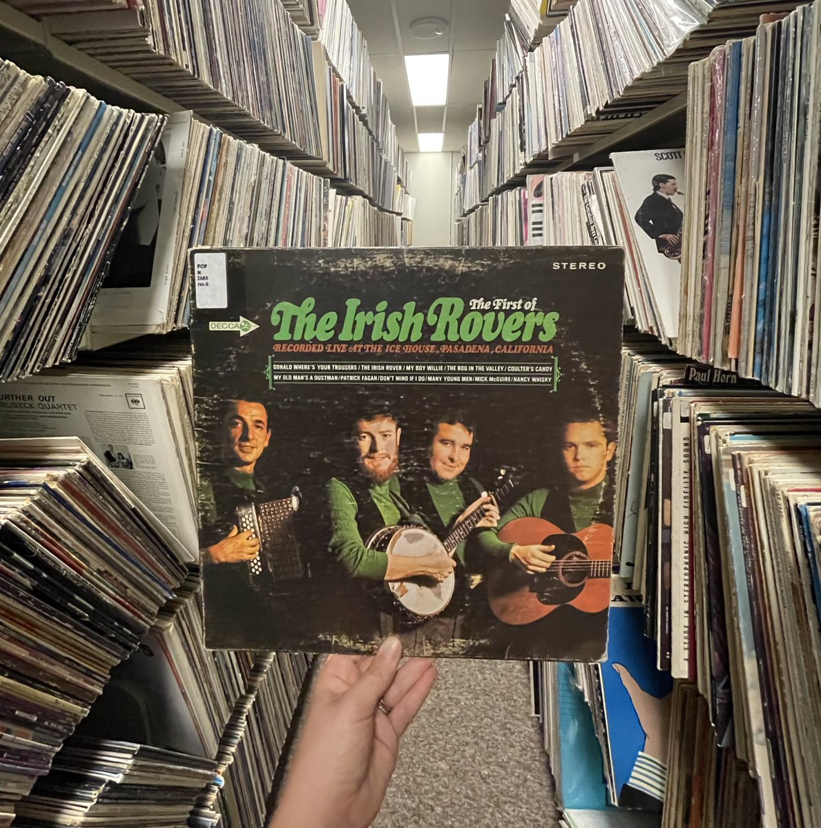 Happy #StPatricksDay! 🍀

Who else is celebrating by listening classic Irish folk music?! What’s your fave? 

#DYK Brock Library has a vinyl record collection?! 🎶 You can browse our Irish folk music collection, as well as all different musical genres and eras, on Omni! 

#iykyk