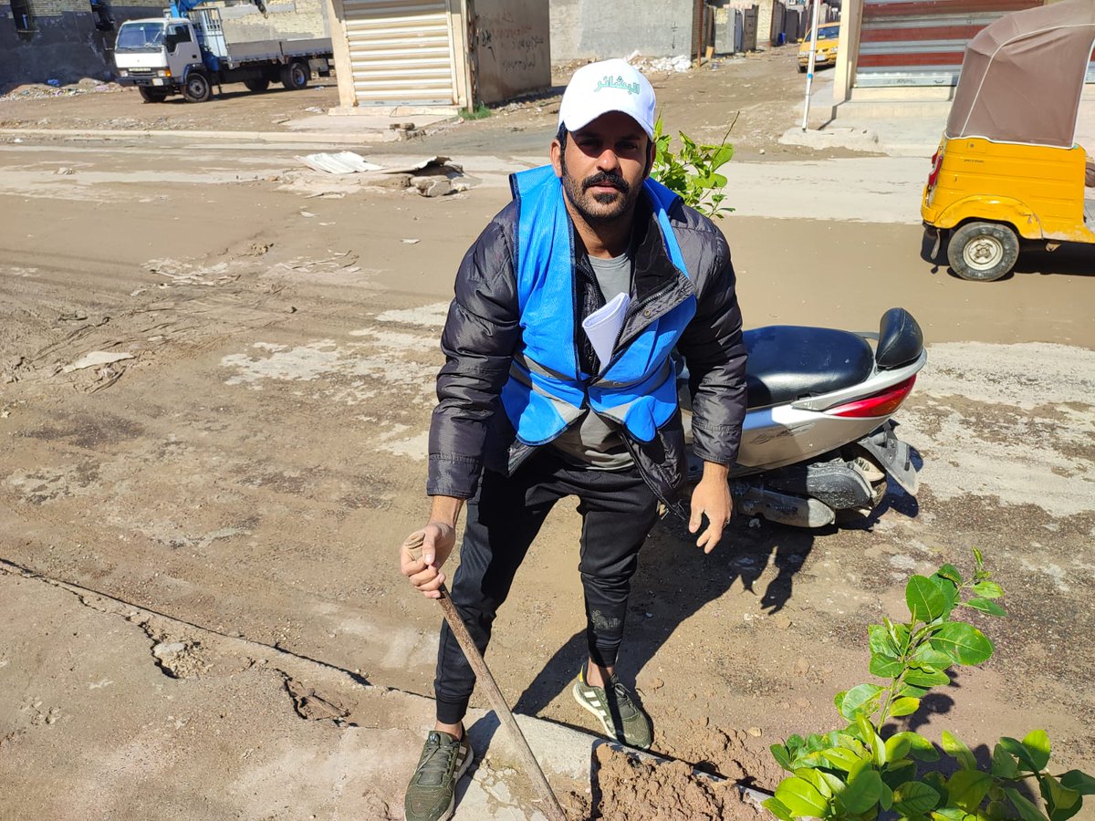 3We5s's tweet photo. شلوني و اني ازرع
#من_احياها https://t.co/To12KzOEFM