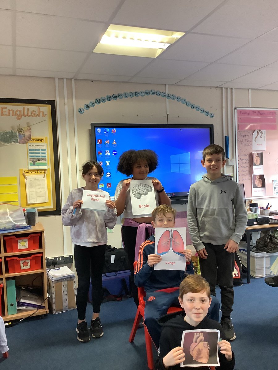 Tyntesfield_MS's tweet photo. More amazing circulatory dramas from year 6 science! https://t.co/DgvtdmjefL