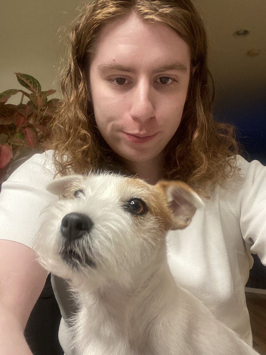 AliceDreamTS's tweet photo. Me and my doggo https://t.co/4m0QajFsZZ