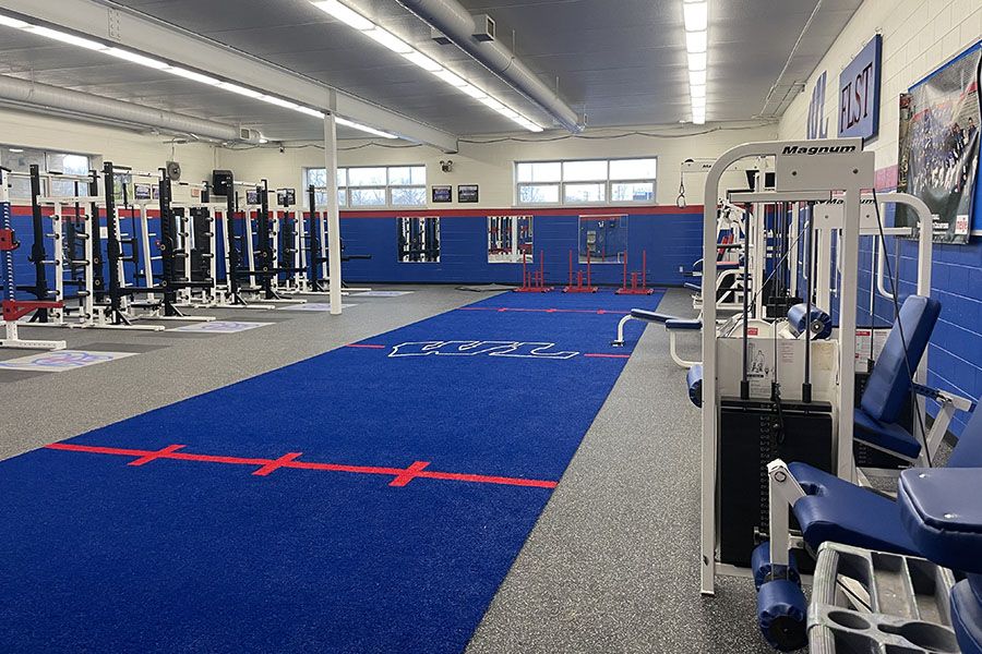 WiscoLutheranHS's tweet photo. The WLHS weight room recently received a much needed transformation! 🤩⬇
💪 The weight room is used year-round by physical education classes, athletes training in-and-out of season, and Jr. Vikings sports programs.
#wiscoway #beviking https://t.co/LjRDCDrLLT
