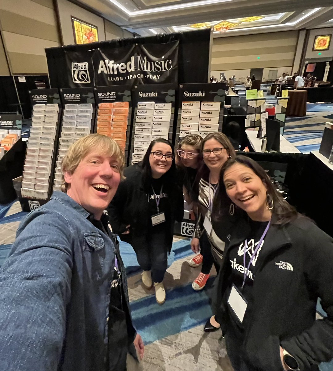 EricBranner's tweet photo. So fun hanging with the @alfredmusic and @MakeMusic_Cloud crews at ASTA.🎻  String teachers are awesome. #asta23 https://t.co/0qWCzYs6U2