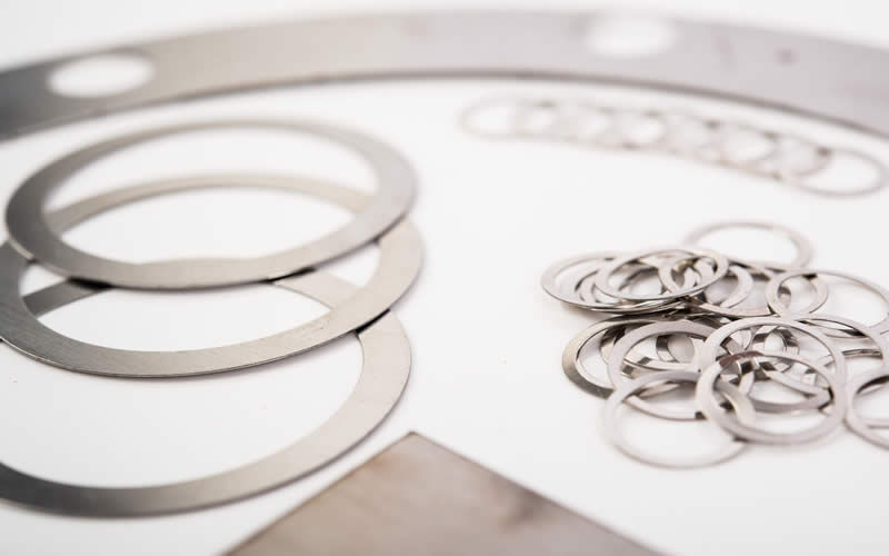 stephensgaskets's tweet photo. #LaserCutting has quickly become one of the most effective and efficient ways to manufacture #BespokeShims. 

Using complete control, lasers meticulously cut through metal surfaces.

Learn more...https://t.co/Xm3J1ItMz9

#LaserManufacturing #southern23 #southernmanufacturing https://t.co/EeTnCL12tc