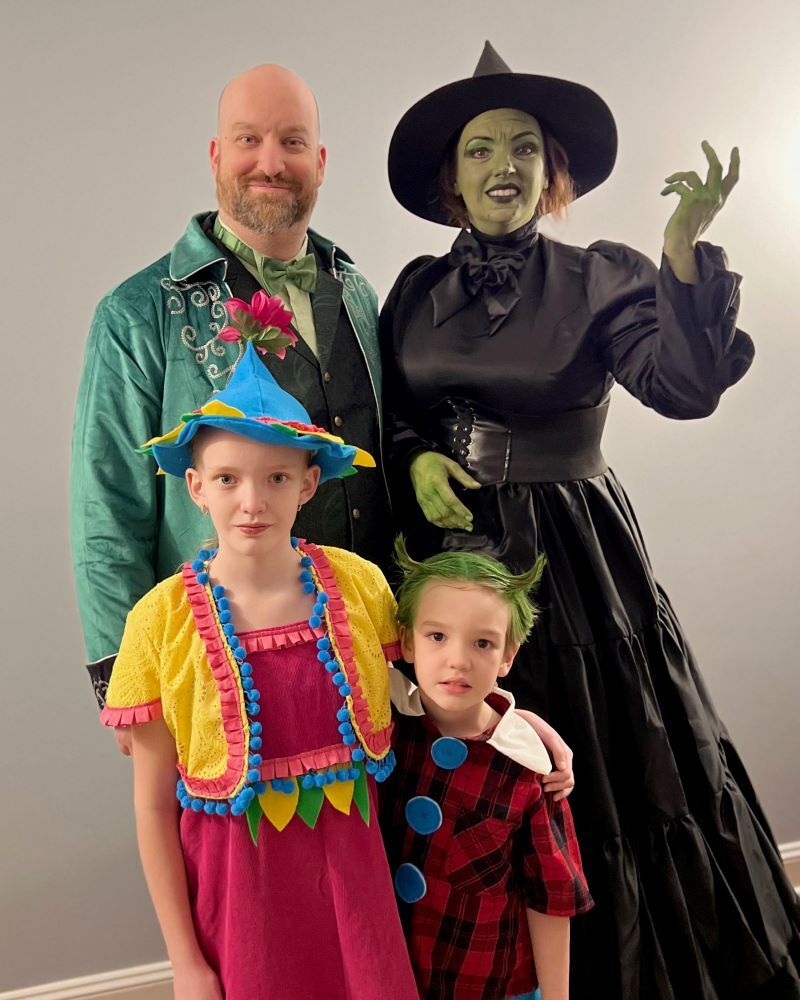 stamfordplus's tweet photo. Wizard of Oz returns to Kweskin stage https://t.co/qb7C5Ik1Hc https://t.co/UD4uCiKnH5