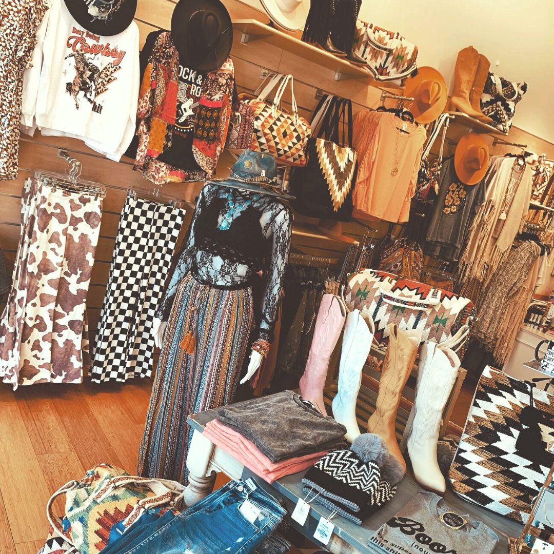 themeadowslsl's tweet photo. See anything you like? We do!! 😍 Shop the women-owned boutique Pistols-N-Vixens #OnlyAtTheMeadows.
https://t.co/JdrdCZZBnl https://t.co/pGPrXJDaTs