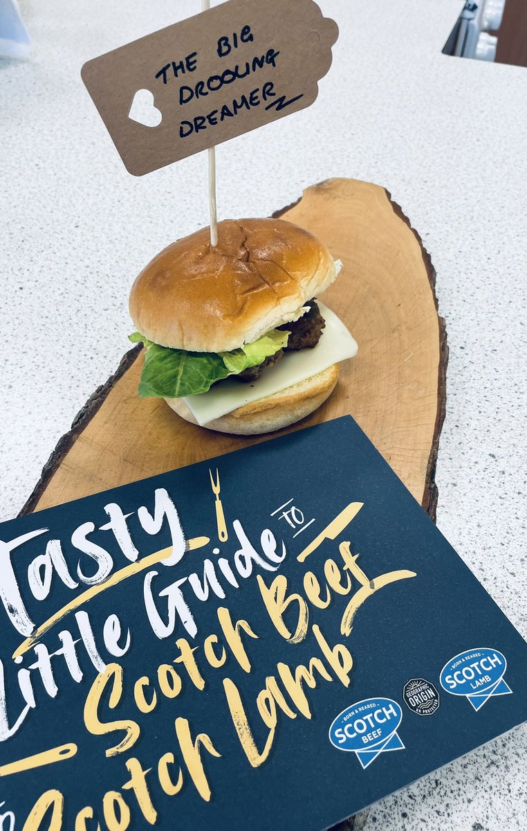 Miss Miller tweet media