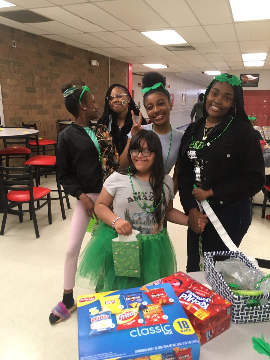 CXMS.  Random Acts of Kindness spreading joy with some new friends!  St. Patrick gold hunt!