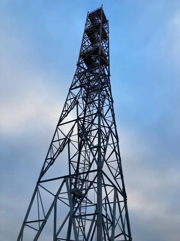 LarsComms's tweet photo. Our recent #towerinstallation in Neatishead, Norfolk. 

Another great partnership with @MFDCI_UK and McCurdy &amp; Co. to produce this half steel, half timber #tower

For more information 👉 https://t.co/MDKebOEo0L

#workingatheight #towerdesign #towerfabrication #FridayFeeling https://t.co/HFRurJVb8v