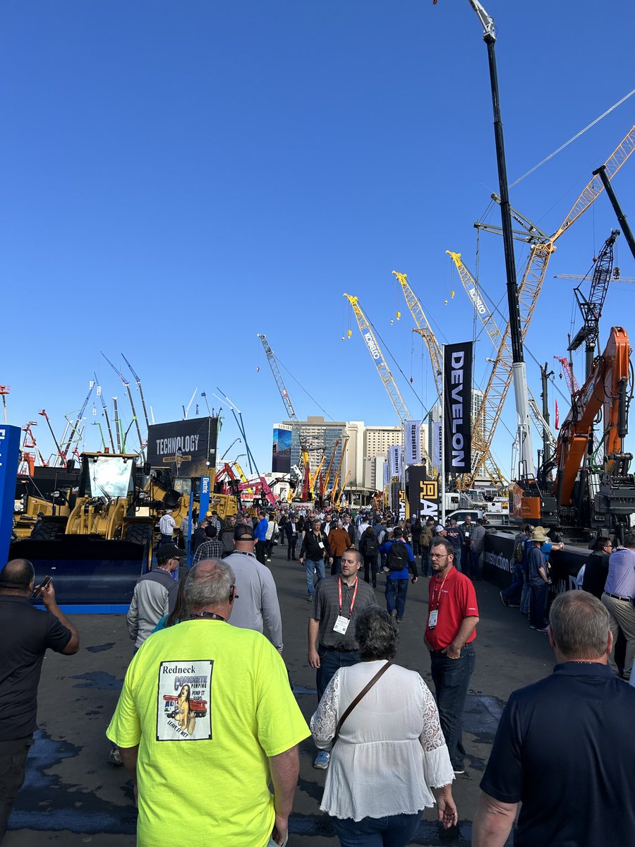 paul_flemming's tweet image. Day 4! Beautiful morning to kick off the day. ⁦@conexpoconagg⁩ ⁦@IFPEShow⁩ #conexpoconagg #LasVegas ⁦@aemadvisor⁩