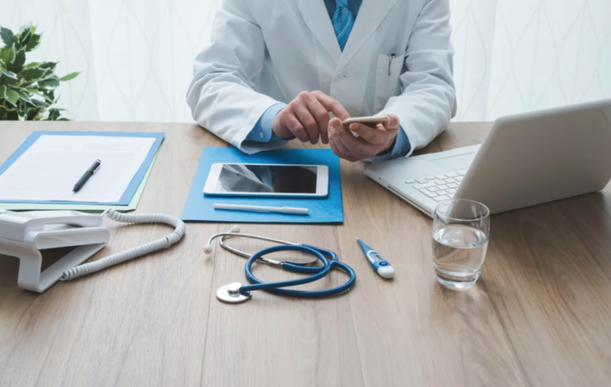 CuraeFinance's tweet photo. 💡 With Curae, managing patient finances has never been easier. Our platform is designed to improve efficiency and streamline processes for healthcare providers, making CURAE the best choice for your #HealthSystem. #patientcare #patientexperience #patientadvocacy https://t.co/hfhOo1GOif